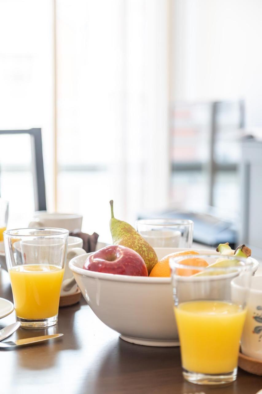 Mercado Central Rooms & Breakfast Valencia Bagian luar foto